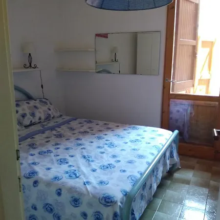 Sophia Apartment. 5 Beds بيت للعطل *